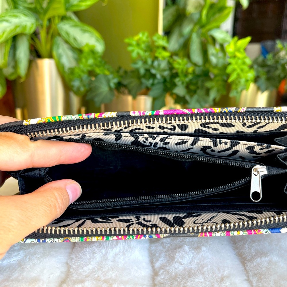 Jessica Simpson Wallet - Picture 4 of 4